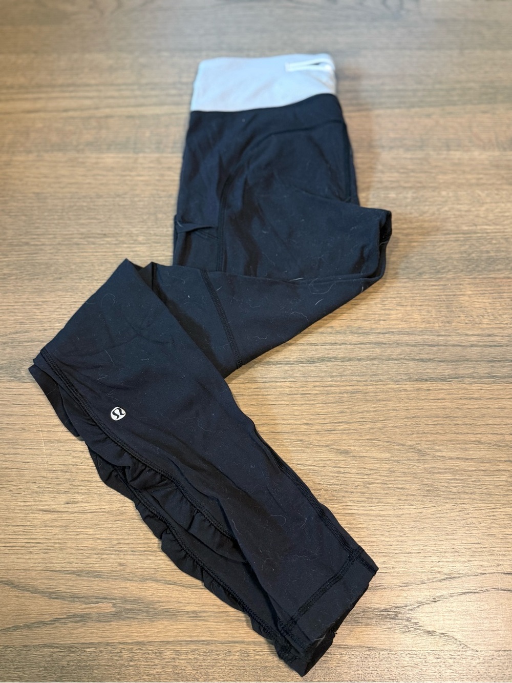Lululemon Cinched Black Leggings With White Striped Band: Size 6